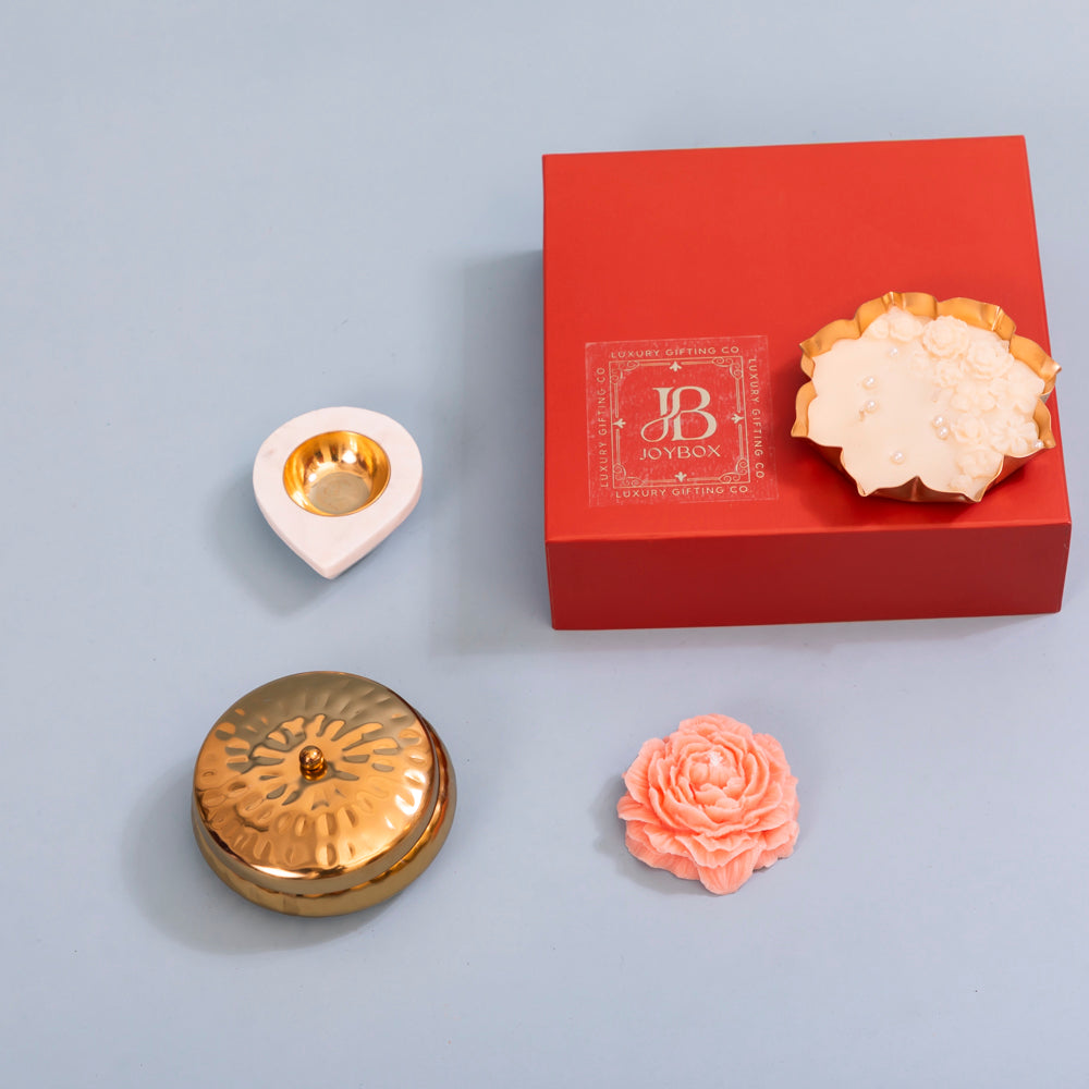 Four-piece festive candle set