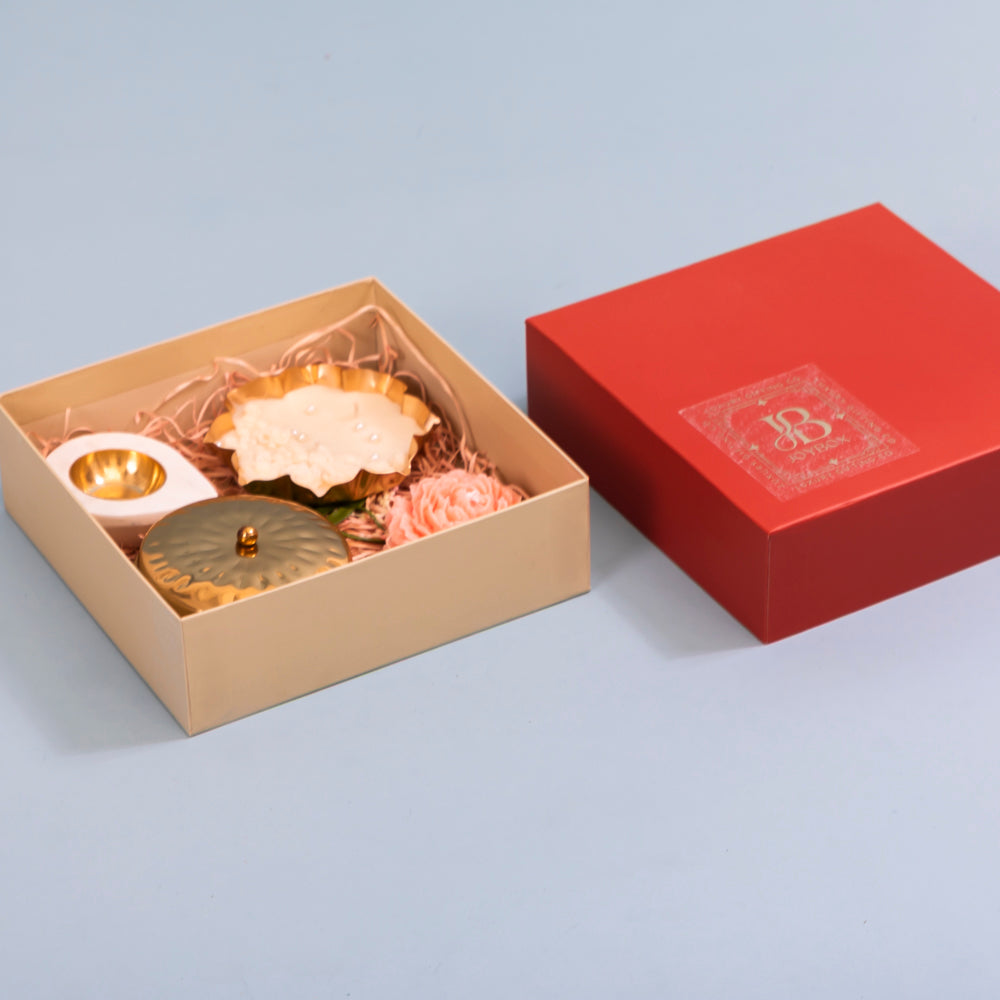 Four-piece festive candle set