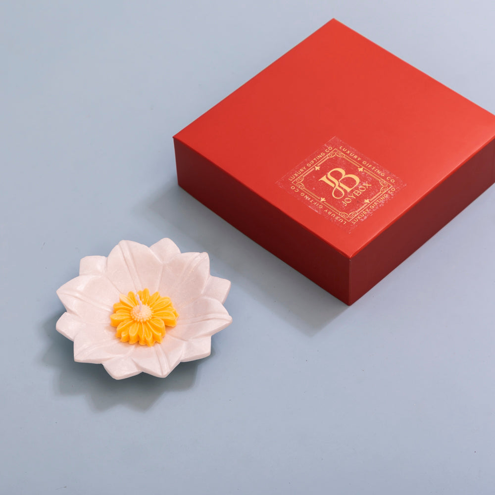 Lotus marble urli with daisy floating candles