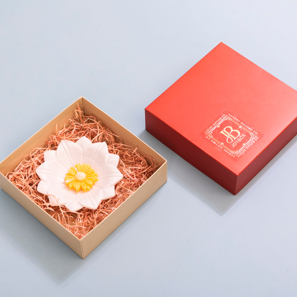 Lotus marble urli with daisy floating candles