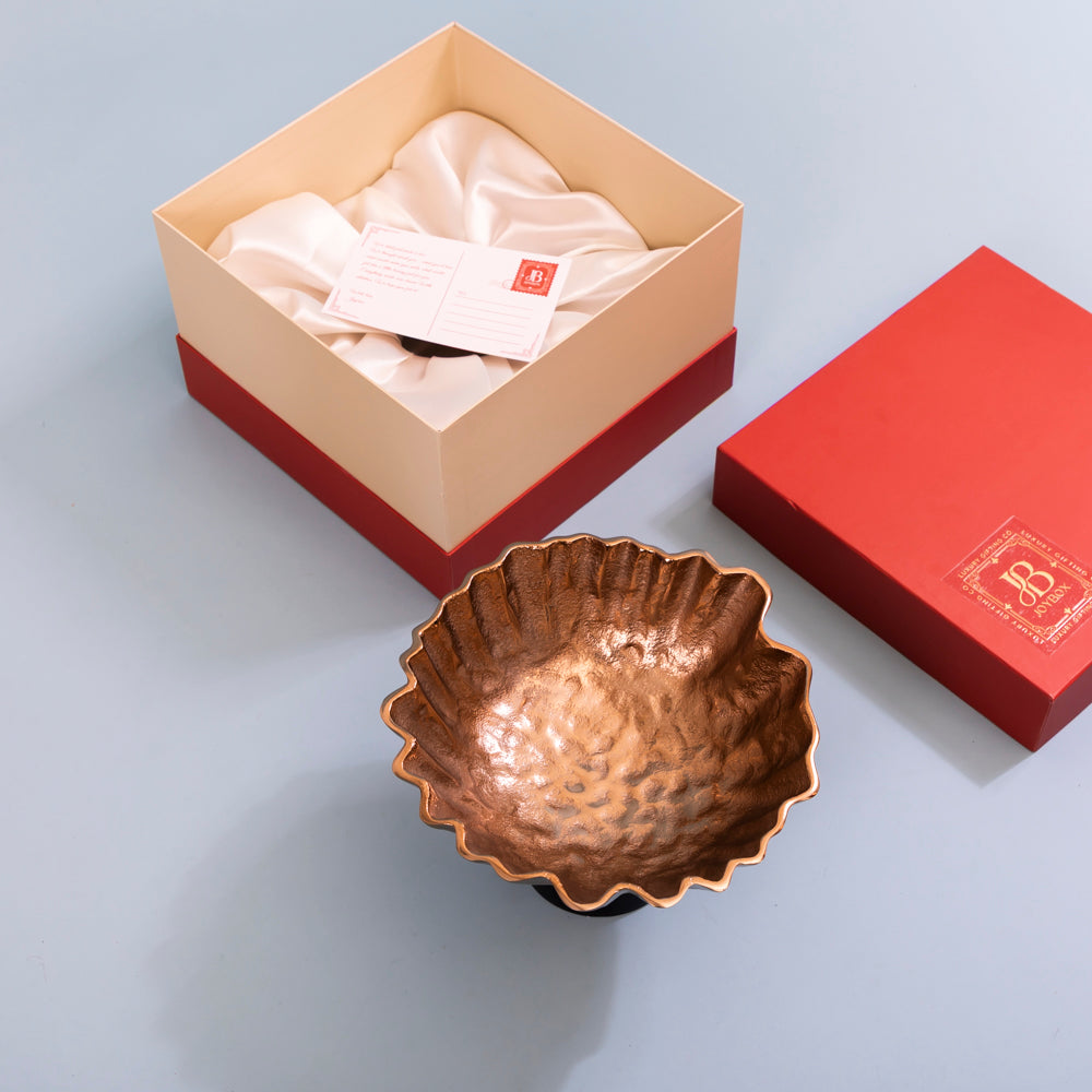 Bloom gold bowl